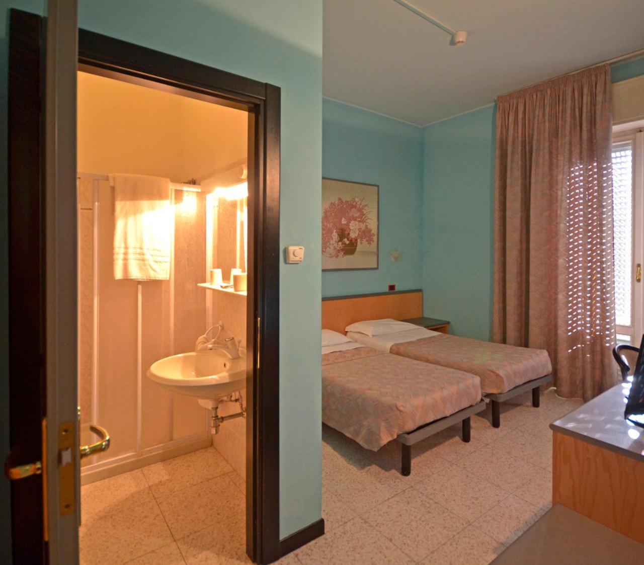 Hotel Salus Sant'Andrea Bagni Exterior photo