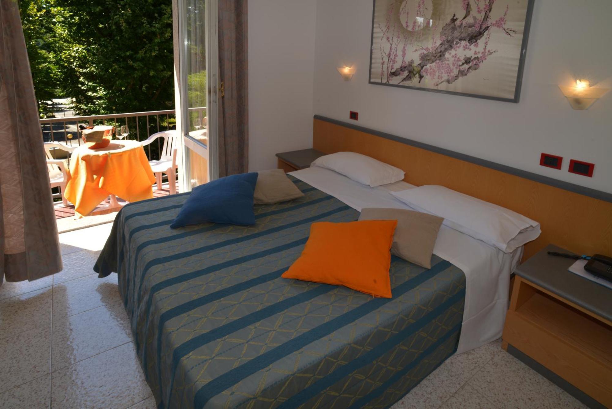 Hotel Salus Sant'Andrea Bagni Exterior photo