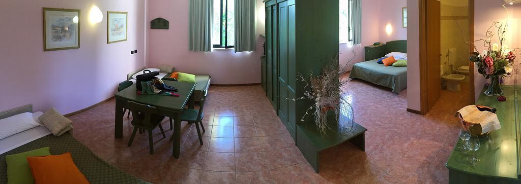 Hotel Salus Sant'Andrea Bagni Exterior photo