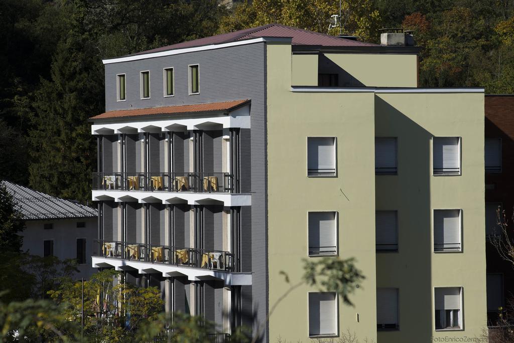 Hotel Salus Sant'Andrea Bagni Exterior photo