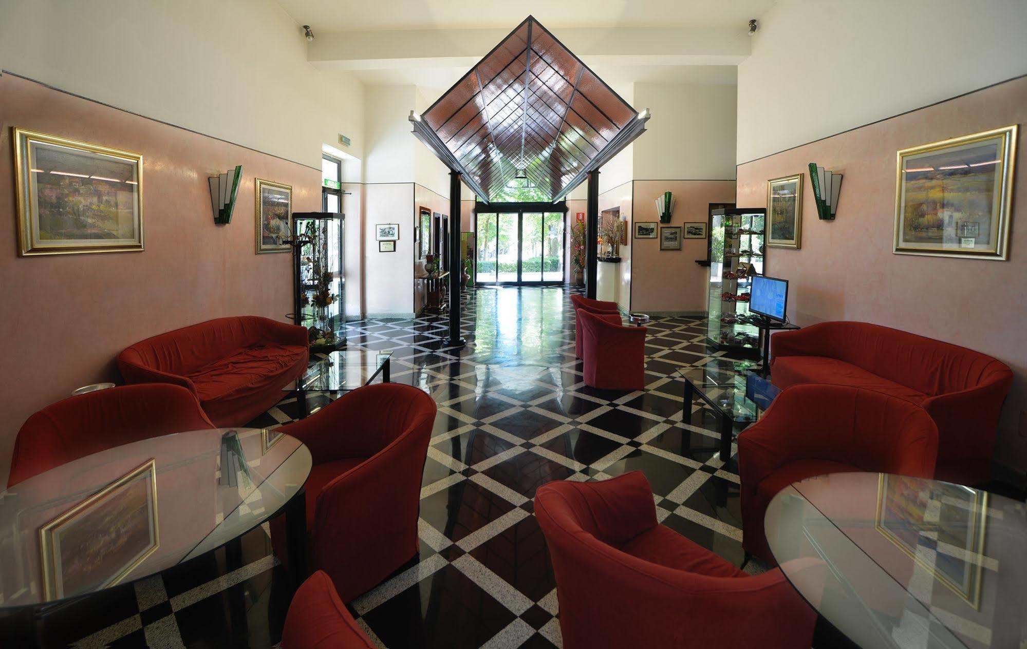 Hotel Salus Sant'Andrea Bagni Exterior photo