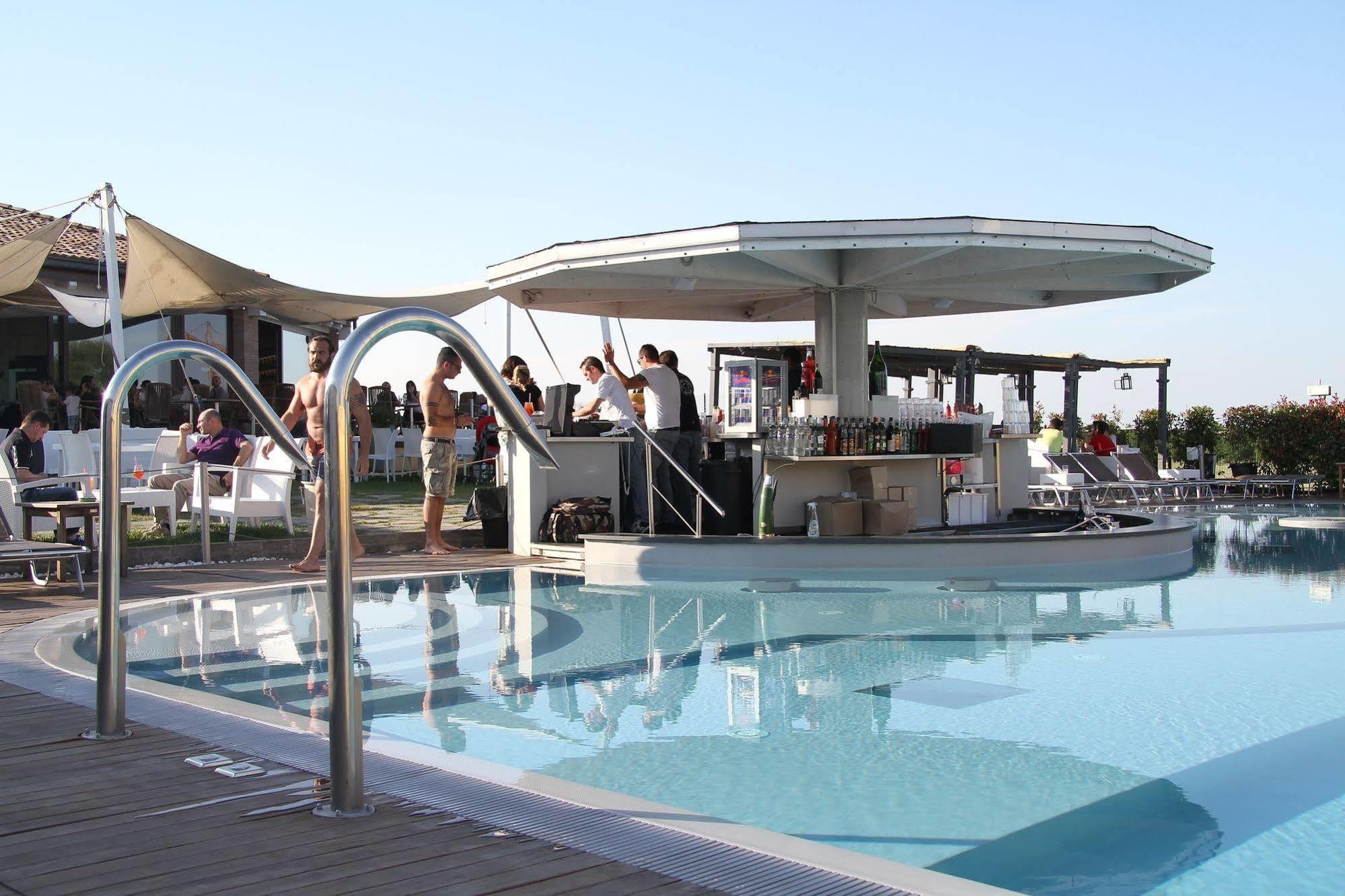 Hotel Salus Sant'Andrea Bagni Exterior photo
