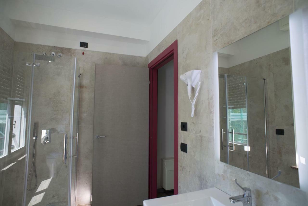 Hotel Salus Sant'Andrea Bagni Exterior photo
